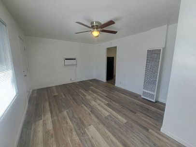 3rd image of 4224 Mary Ave #F