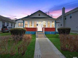 274 E Columbia St, Hempstead, NY 11550