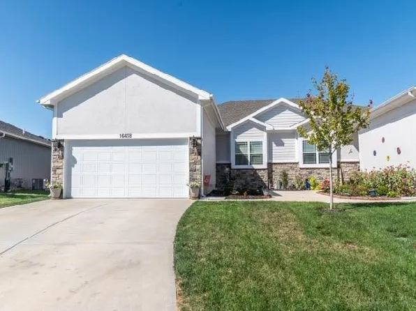 16438 S Blair St, Gardner, KS 66030