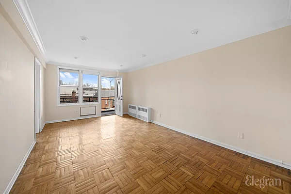 Sold by Elegran | media 3