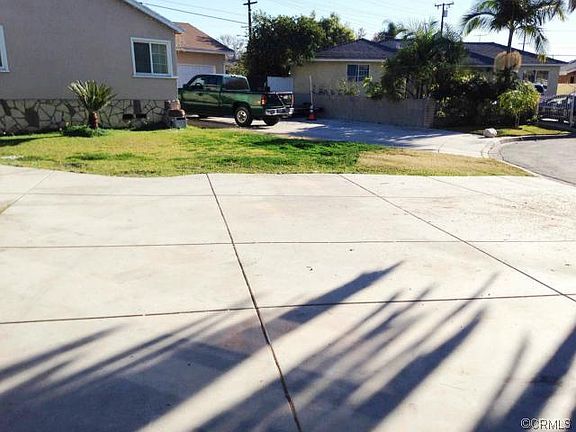 5th image of 14841 Las Vecinas Dr