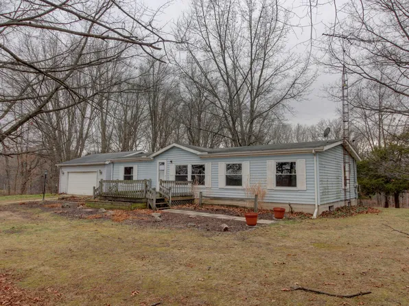 11010 Cooper Rd, Pleasant Lake, MI 49272