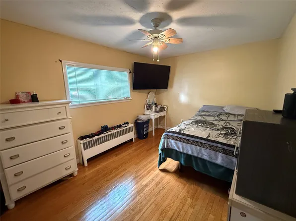 65 Cedar Avenue, New Windsor, NY 12553