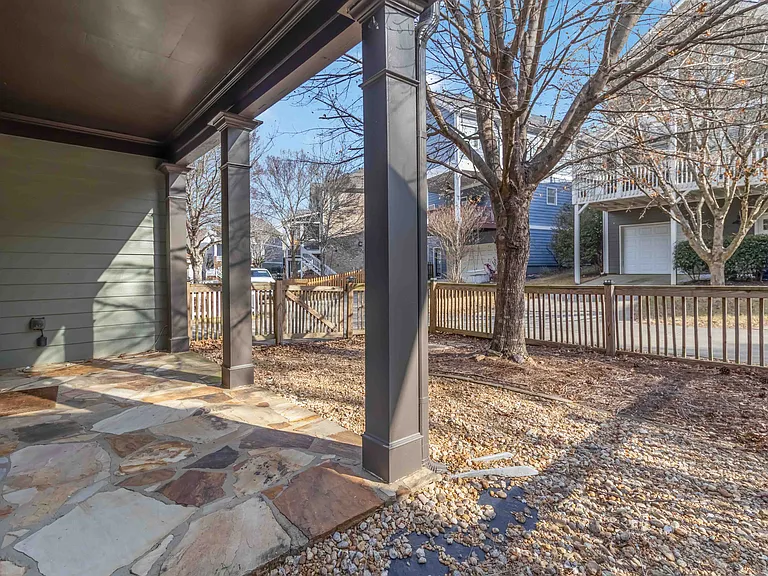 1529 Gilstrap Ln NW — Photo 11