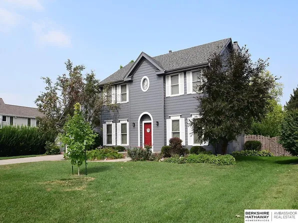 14116 Hillsborough Dr, Omaha, NE 68164