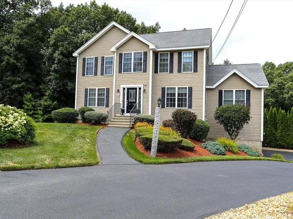 25 Flying Rock Rd, Hudson, NH 03051