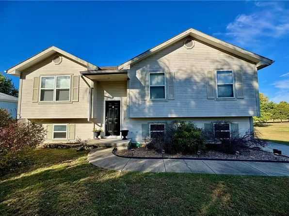 198 Bombay St, Wood Heights, MO 64024