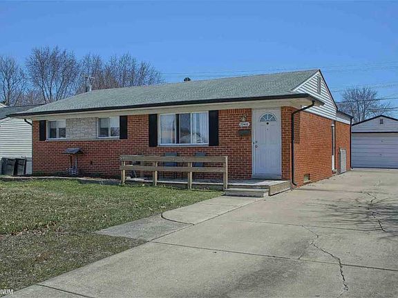 2nd image of 39416 Poinciana Dr