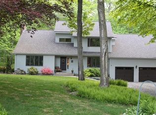 11 Woodland Ter, Prospect, CT 06712