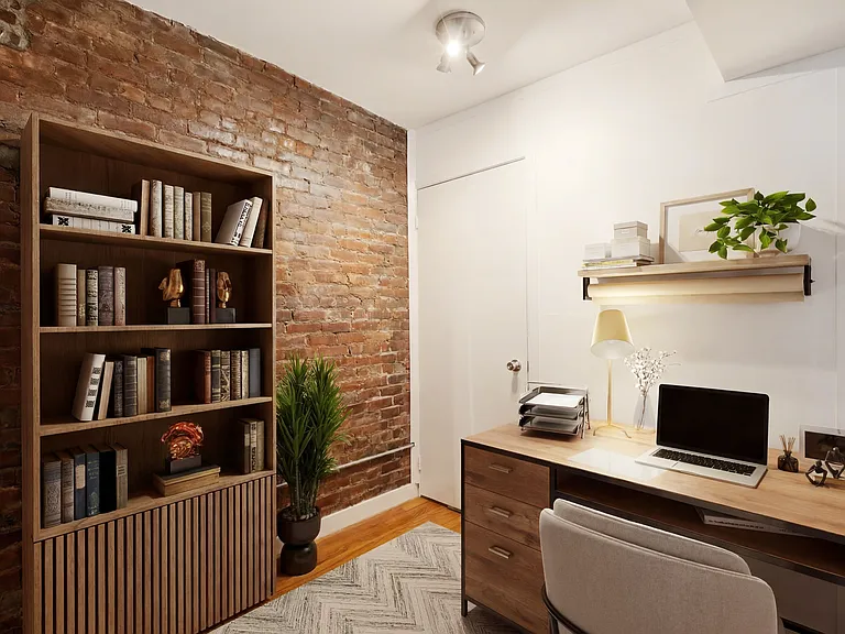 112 W 15th St #1 — Photo 7