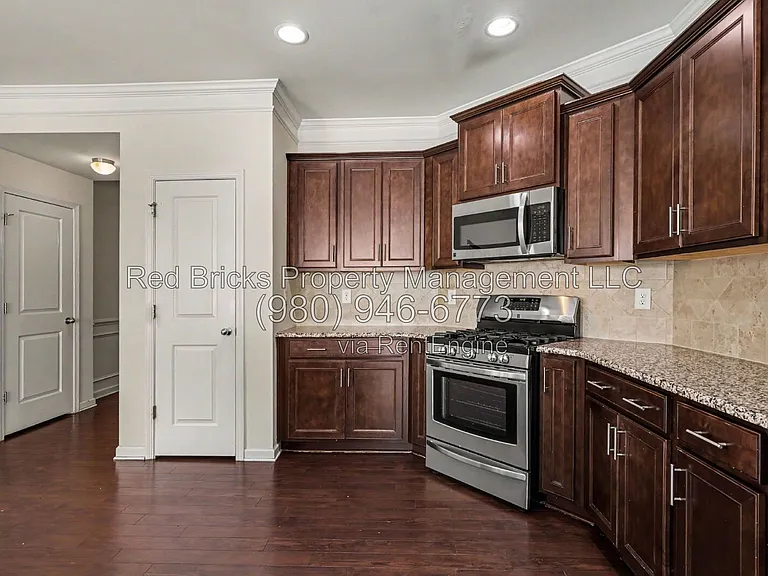 13431 Savannah Point Dr — Photo 10