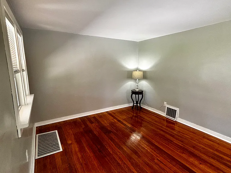 1163 Shadycrest Dr — Photo 11