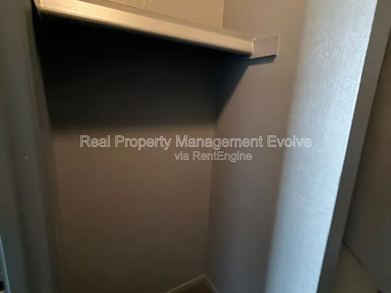 2689 W Ocotillo Rd — Photo 22