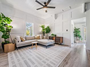 1031 Dartmoor St N, Saint Petersburg, FL 33701