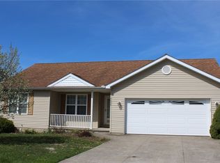 8690 Robin Dr, Erie, PA 16509