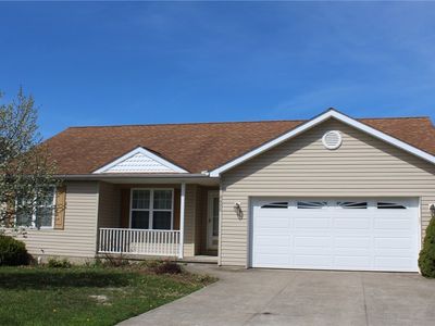 8690 Robin Dr, Erie, PA, 16509
