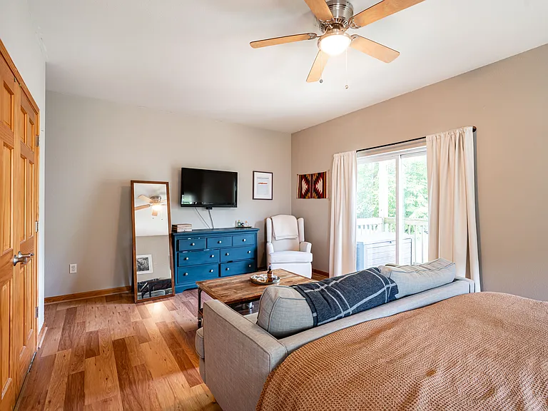 822 E Pearson St #1 — Photo 12