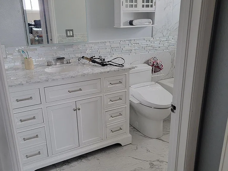 5939 N Log Rd — Photo 2