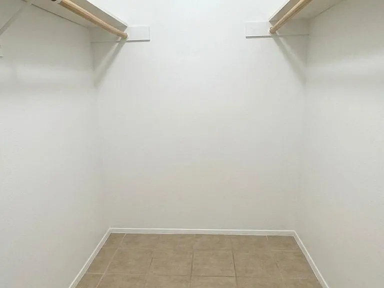 425 Hawthorne St #7 — Photo 8