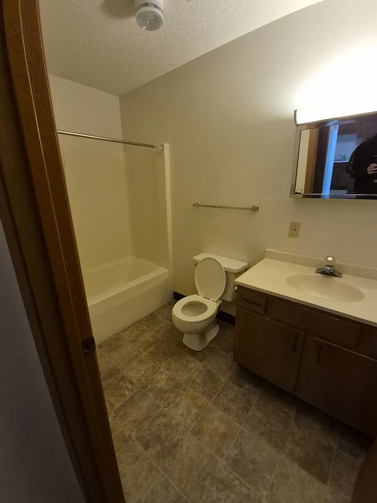 1 bed, $400 — Photo 4