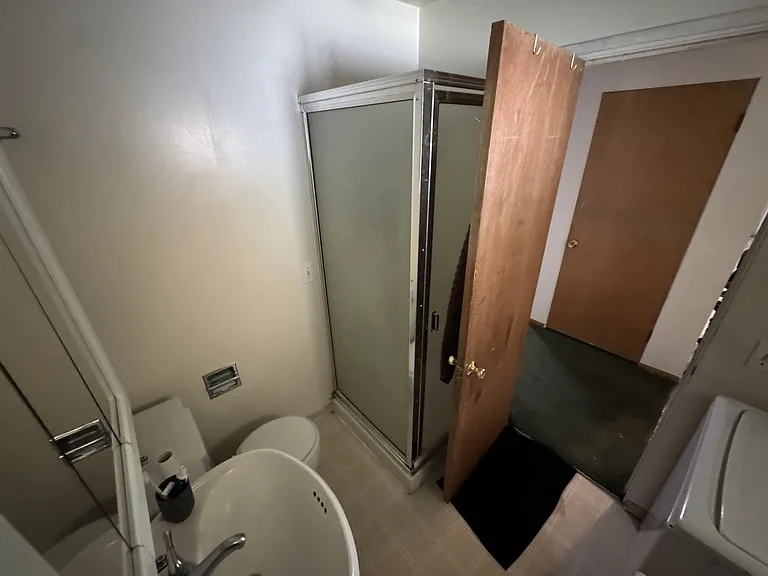 1720 NE Wheatland Dr — Photo 4