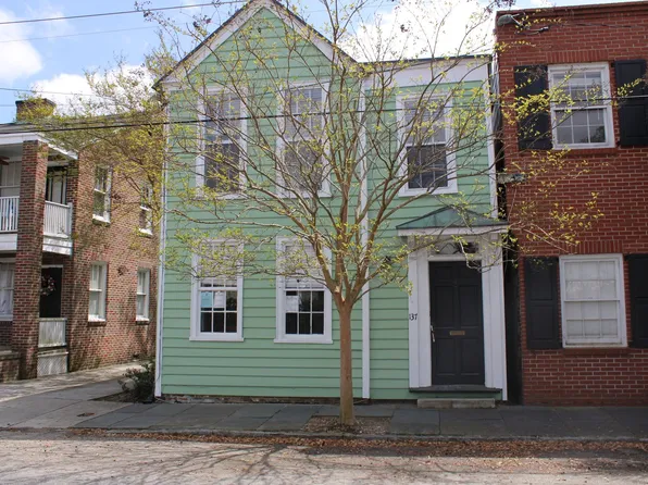 137 Wentworth St, Charleston, SC 29401