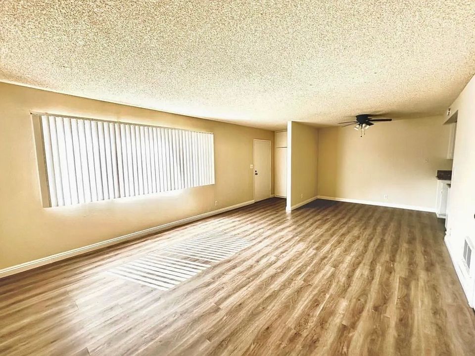 2nd image of 2006 Florida St APT 1