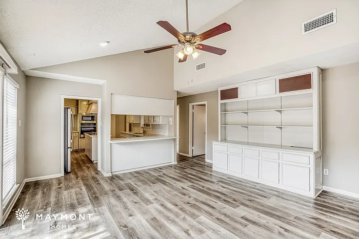 13823 Swiss Hill Dr — Photo 6