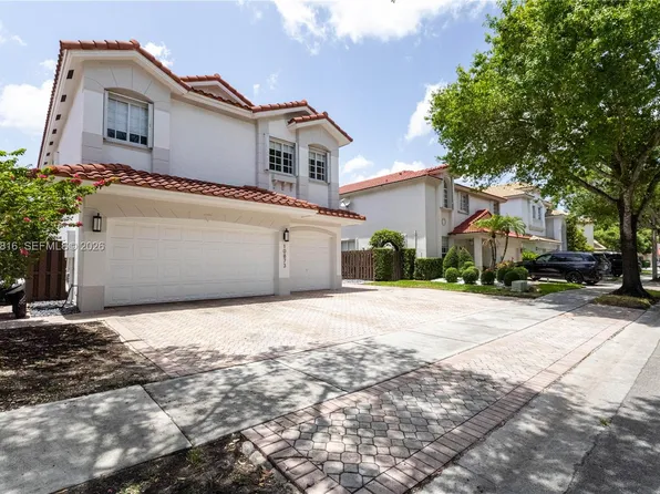 10873 NW 71st St, Doral, FL 33178