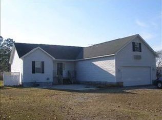 124 Pinetree Ln, Maysville, NC 28555