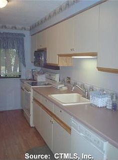 3rd image of 214 Adams Hill Way