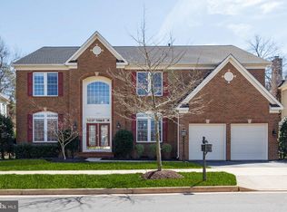18754 Kipheart Dr, Leesburg, VA 20176