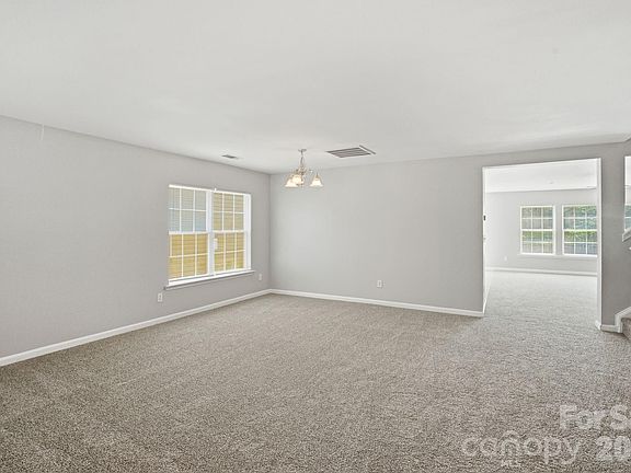 5th image of 8928 Oransay Way