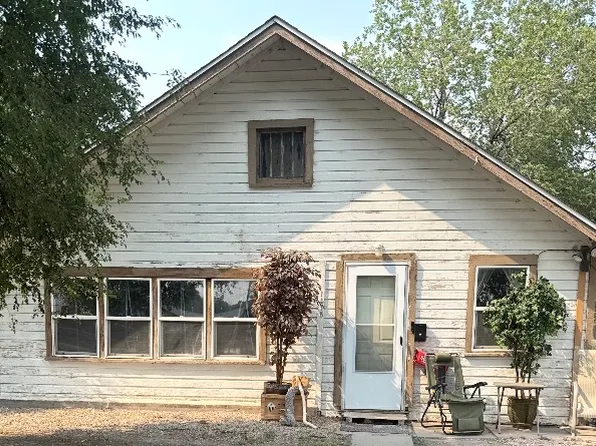 1415 E 15th St, Scottsbluff, NE 69361