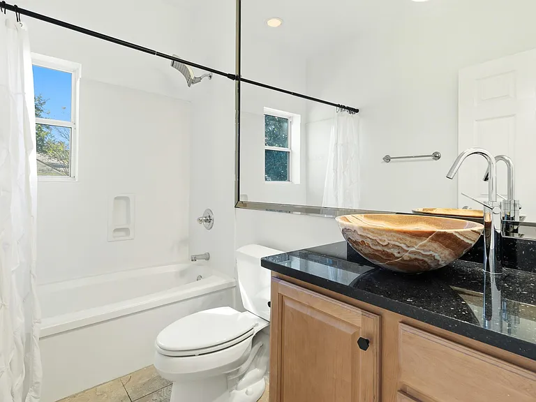 2928 Pine Valley Dr — Photo 30