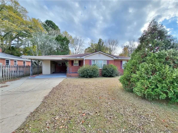 5005 Birch Rd, Fayetteville, NC 28304