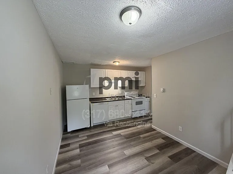 2761 Wedge St — Photo 2