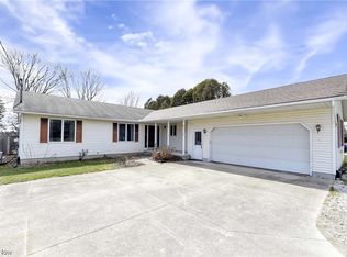 36893 Chestnut Ridge Rd, North Ridgeville, OH 44039