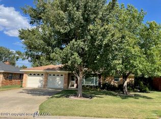 215 Inverness St, Borger, TX 79007
