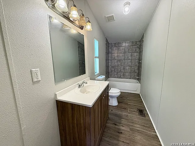 319 E Zipp Rd — Photo 9