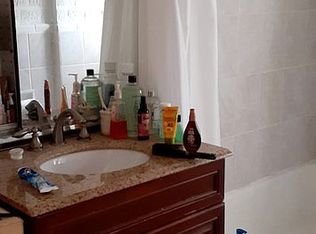 5 Camdike St, Valley Stream, NY 11580