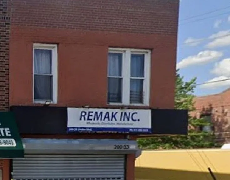 200-33 Linden Blvd — Photo 1