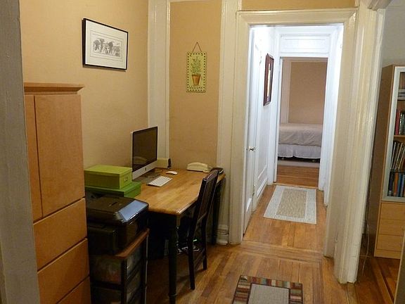 4th image of 870 W 181st St APT 25