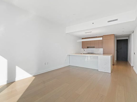 3rd image of 15 Hudson Yards Unit 33F