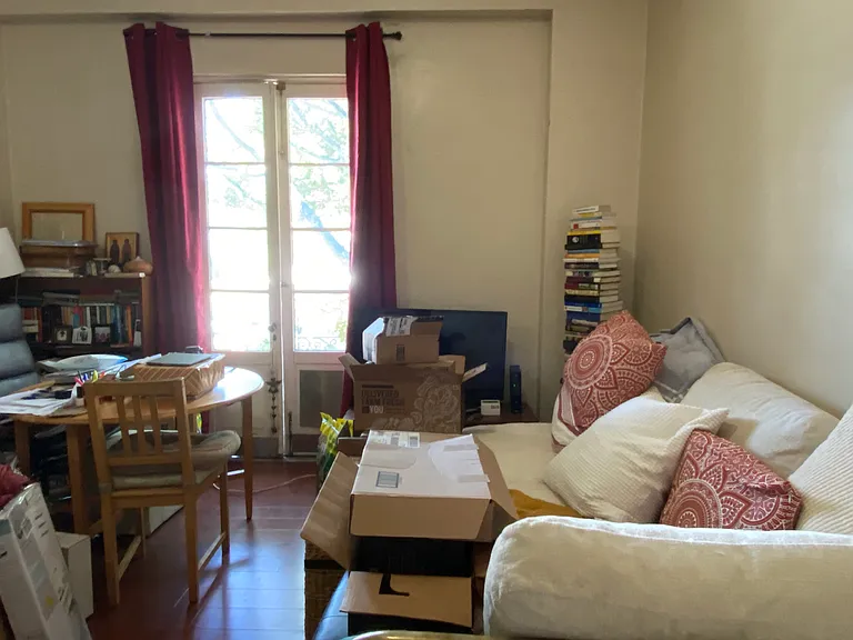 1030 E Green St #4-A — Photo 2