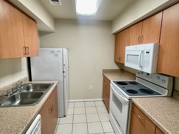 5th image of 1500 Lake Shore Dr APT 207