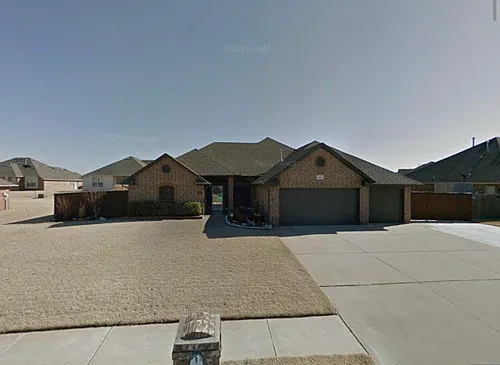13816 S Robinson Ave Photo 1