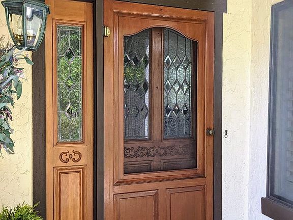 5th image of 7914 Caledonia Dr