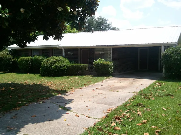 722 Carter Dr, Gulfport, MS 39507