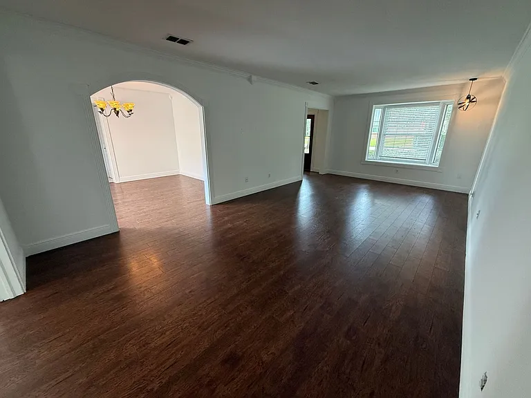 905 Poinciana Dr — Photo 7